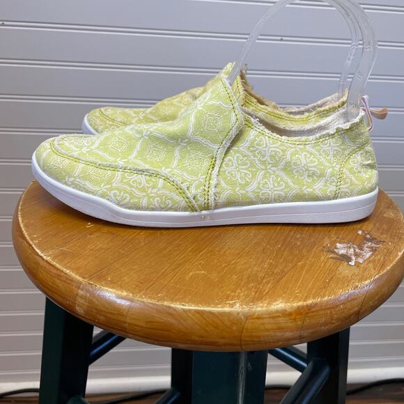 Vionic Beach Keira Skip on Shoes - Picture 1 of 10